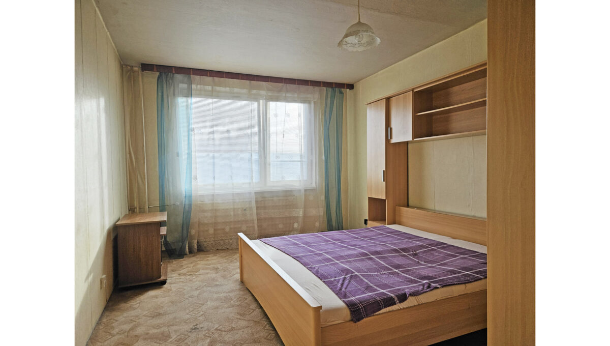 Levice Konfido ponuka na predaj 2 izbovy byt v povodnom stave v centre mesta pohlad na zariadenu spalnu