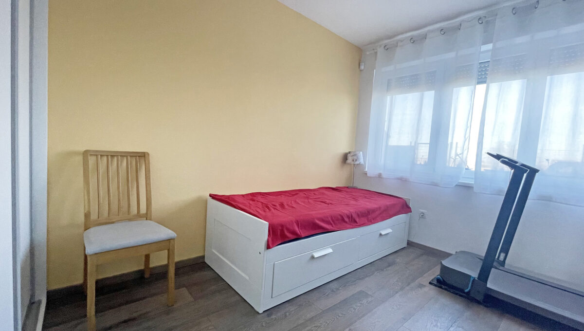 Boldog Konfido ponuka 5 izbovy rodinny dom na prenajom kompletne zariadeny pohlad na izbu
